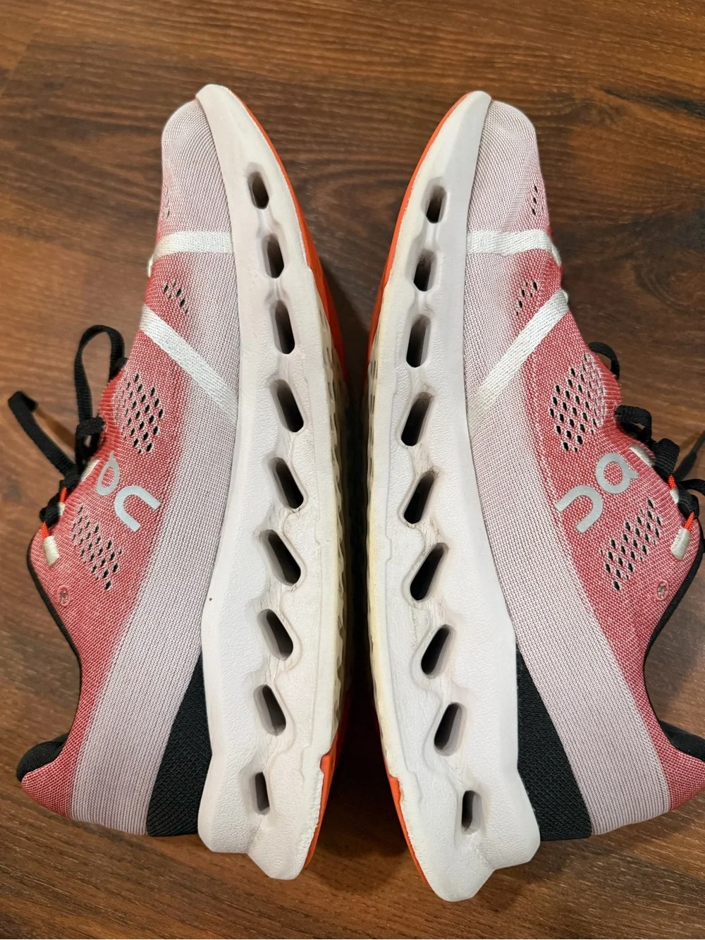 On-Cloud Cloudsurfer Running Shoes Auburn/Frost Sneakers Men's Size 10